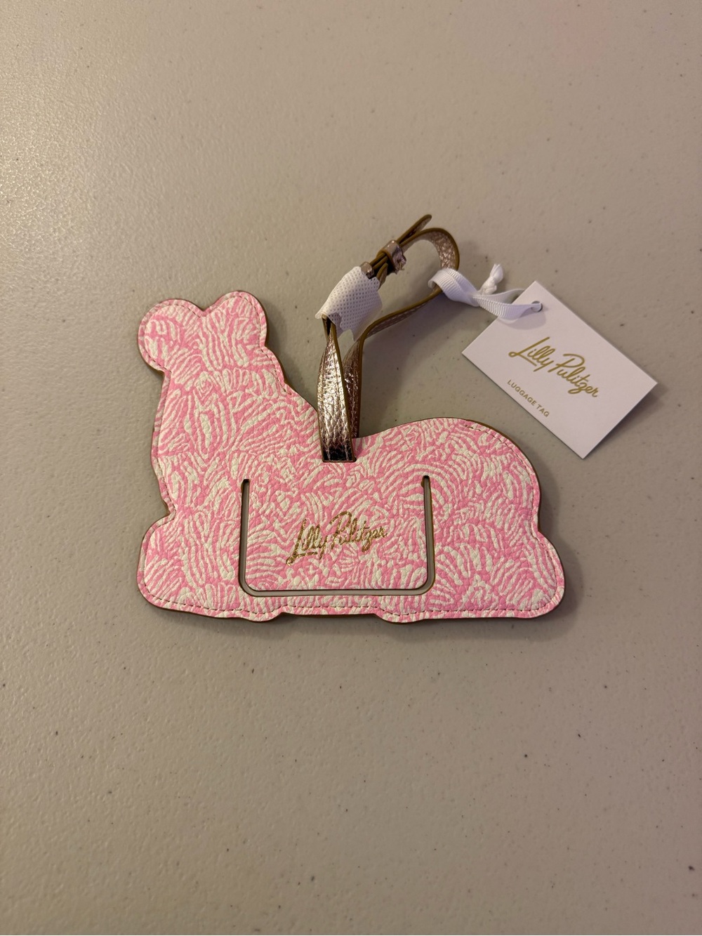 Lilly Pulitzer Zebra Shaped Luggage Tag in ‘Conch Shell Punk Zee Bebe’ - *NWT* - Picture 2 of 8